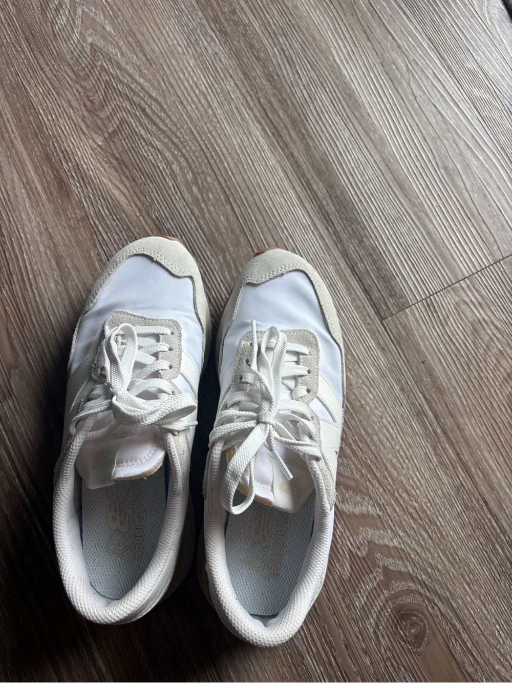 Women’s New Balance 237 Sneakers - Picture 4 of 7